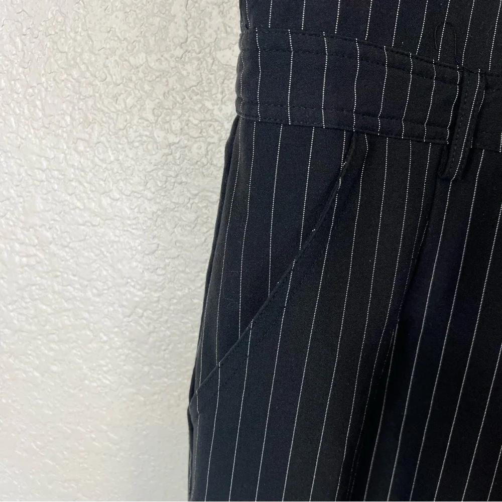 Princess Polly Hayden Black  White Pinstripe Print Wide Leg Overalls Size 12 - Picture 7 of 15